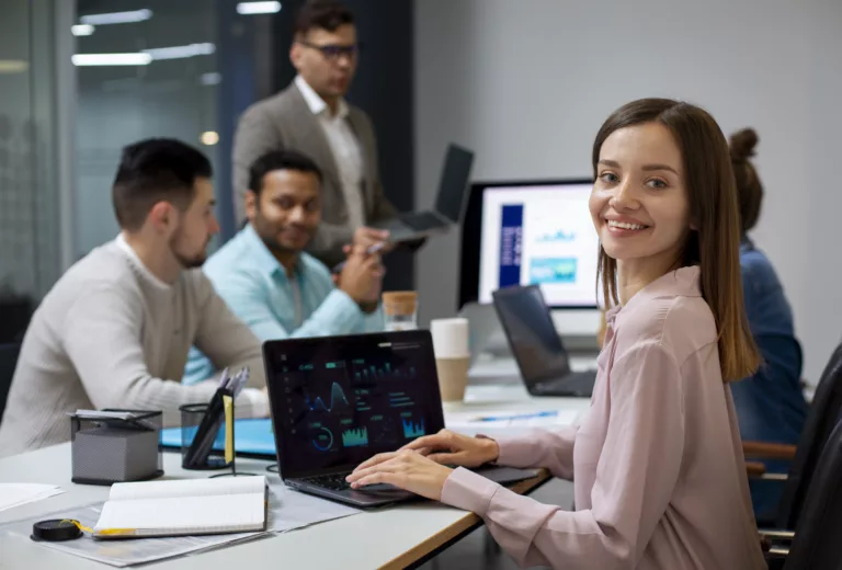 It team presentation with a girl smiling on cam